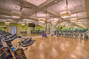 Villa (3 Bedrooms) | Interior - Lavish Naples Resort Villa: Private Pool & Hot Tub (Naples)