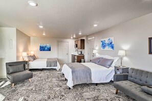 Apartment (0 Bedroom) | Interior - Anchorage Getaway w/ Mtn Views < 5 Mi to Zoo! (Anchorage)