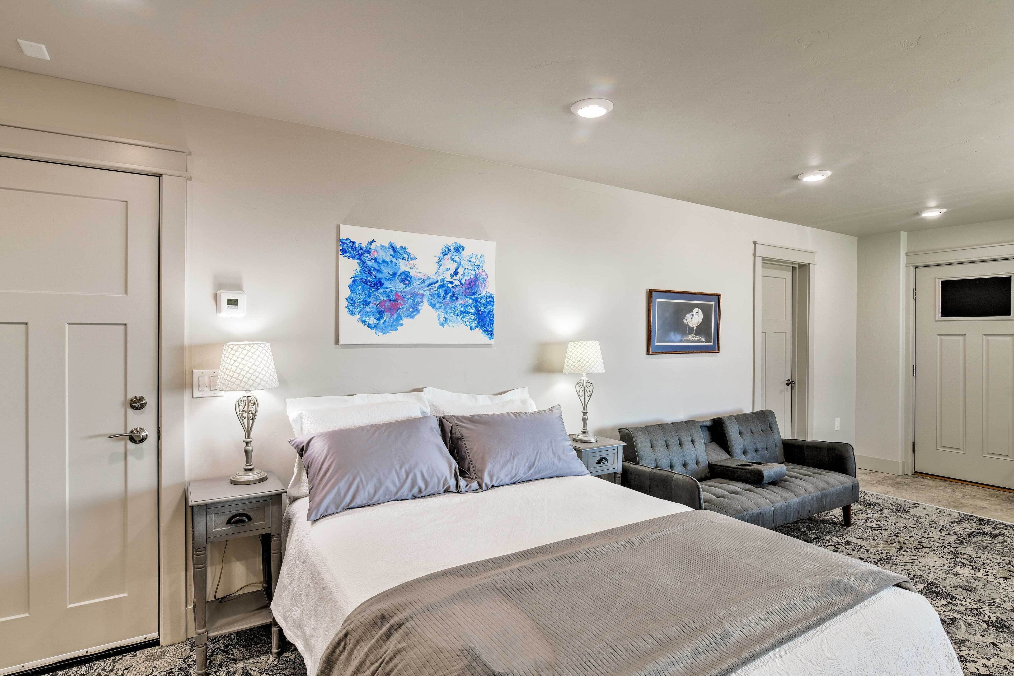 Apartment (0 Bedroom) | Interior