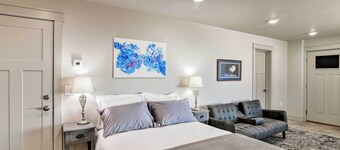 安克雷奇度假屋，附山景，距離動物園不到 5 英里！