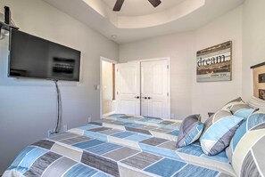 Interior - South Padre Paradise w/ Saltwater Pool Near Golf! (Port Isabel)