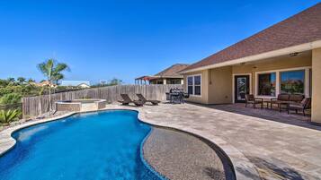 House (3 Bedrooms) | Front of property