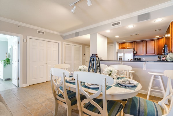 Apartment (3 Bedrooms) | Interior - Steps to Bay! 4th-floor Ocean City Inlet Escape (Ocean City)