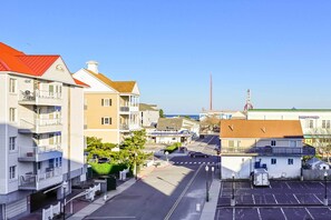 Apartment (3 Bedrooms) | Interior - Steps to Bay! 4th-floor Ocean City Inlet Escape (Ocean City)