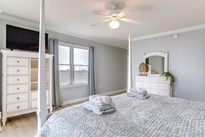 Apartment (3 Bedrooms) | Interior - Steps to Bay! 4th-floor Ocean City Inlet Escape (Ocean City)