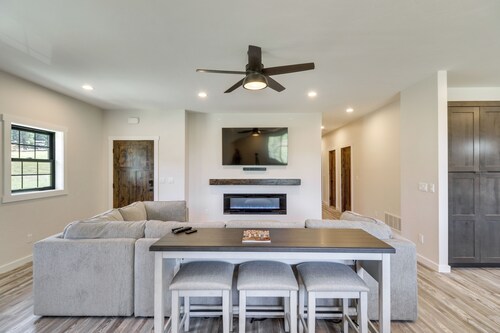 Modern Kalispell Retreat: 37 Mi to Glacier NP