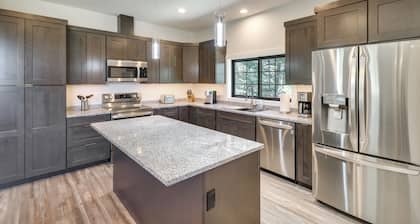 Modern Kalispell Retreat: 37 Mi to Glacier NP