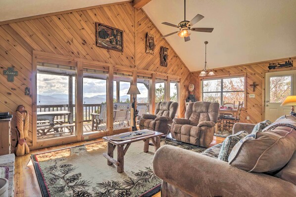 House (3 Bedrooms) | Interior - Smoky Mountain Retreat w/ Hot Tub, Arcade Games (Sevierville)