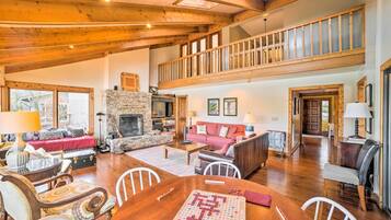 House (4 Bedrooms) | Interior