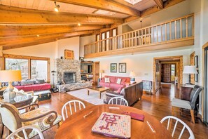 House (4 Bedrooms) | Interior