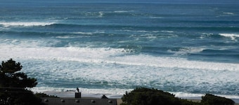 Ocean-view Lincoln City Retreat w/ 3 Viewing Decks