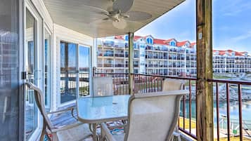 Apartment (2 Bedrooms) | Front of property