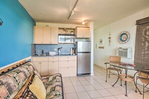 Apartment (1 Bedroom) | Interior