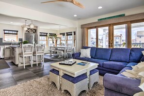 House (4 Bedrooms) | Front of property