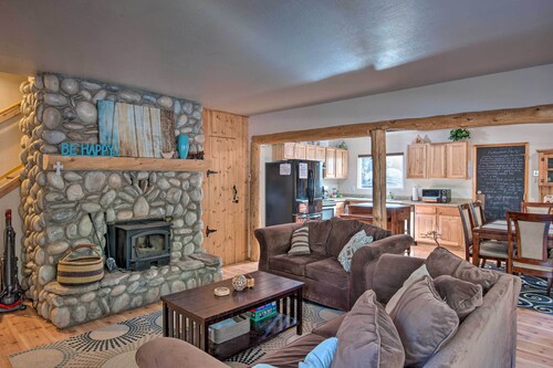 7 Mi to Heavenly Ski Resort: Cozy Tahoe Cabin