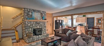 7 Mi to Heavenly Ski Resort: Cozy Tahoe Cabin