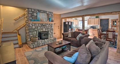 7 Mi to Heavenly Ski Resort: Cozy Tahoe Cabin