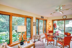 House (4 Bedrooms) | Interior - Egg Harbor Gem w/ High-speed Fiber Wifi! (Sturgeon Bay)