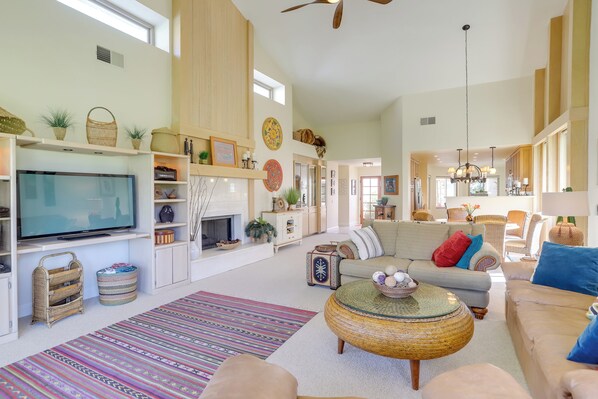 Apartment (3 Bedrooms) | Front of property