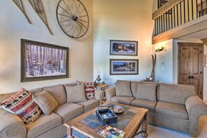 Apartment (3 Bedrooms) | Interior - Walk to Ski Lift: Mtn-view Condo in Breckenridge (Breckenridge)