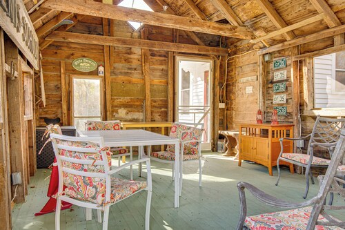 Spacious Home on Bear Camp River in Tamworth!