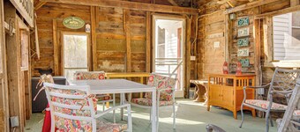 泰姆沃思熊营河畔宽敞之家