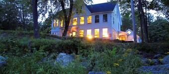 Spacious Home on Bear Camp River in Tamworth!