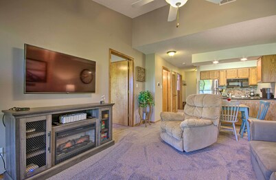 Cozy Branson Getaway ~ 2 Mi to Silver Dollar City!