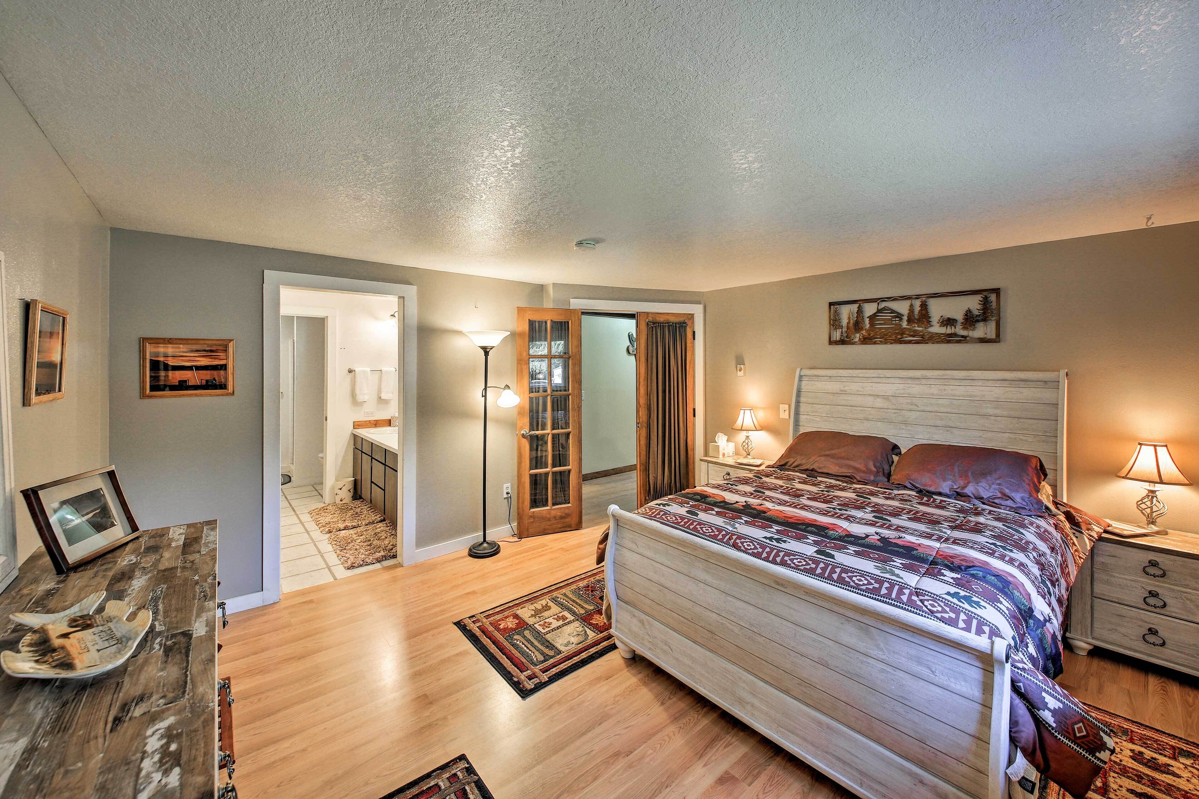 House (3 Bedrooms) | Interior