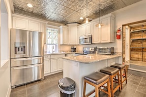 Interior - Close to Main St & Slopes: Breck Home w/ Hot Tub! (Breckenridge)