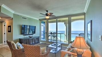 Apartment (2 Bedrooms) | Bahagian dalam