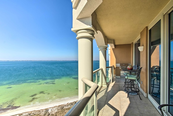 Apartment (2 Bedrooms) | Property grounds - Pensacola Beach Resort Condo With Beach Access! (Pensacola Beach)