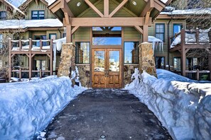 Apartment (1 Bedroom) | Interior - Couple's Ski Condo: 1 Mi to Breckenridge Golf Club (Breckenridge)