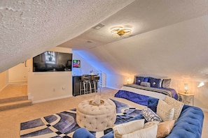 House (2 Bedrooms) | Interior