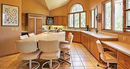 Spacious Home W/mtn Views, 2Mi to Steamboat Resort