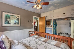 House (2 Bedrooms) | Interior - Relaxing Golden Getaway w/ Grill < 1 Mi to Town! (Golden)