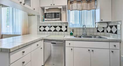 Gated Southern Miami Home: 22 Mi to Downtown!