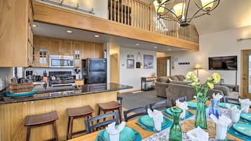 House (4 Bedrooms) | Front of property