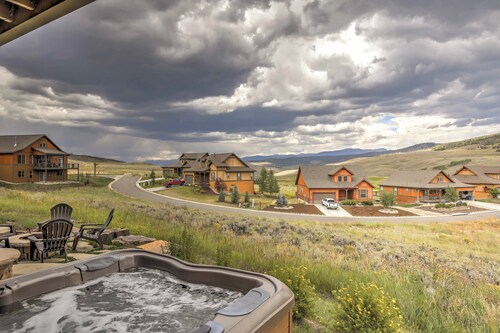Granby Home w/ Hot Tub + Ski, Golf & Pool Access