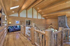 Interior - 22str-00506 Fairplay Log Cabin: 26 Mi to Breck! (Fairplay)