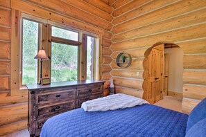 House (5 Bedrooms) | Interior