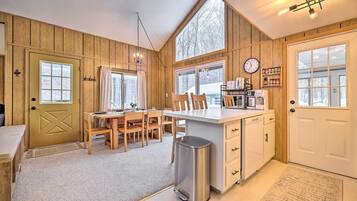Cottage (2 Bedrooms) | Interior
