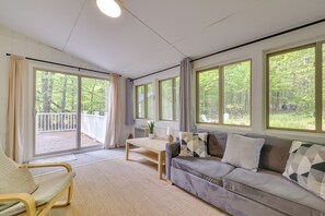 Cottage (2 Bedrooms) | Interior