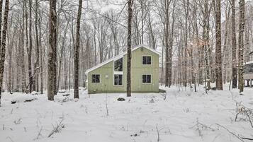 Cottage (2 Bedrooms) | Interior