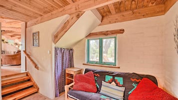 Cottage (2 Bedrooms) | Interior