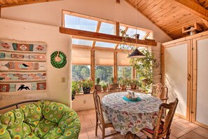 Cottage (2 Bedrooms) | Interior