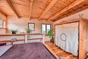 Cottage (2 Bedrooms) | Interior