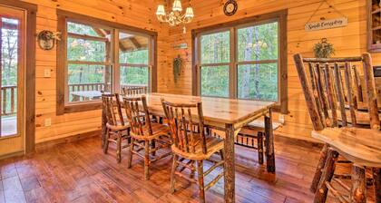 'serenity Now' Cabin w/ Fire Pit + Game Room!