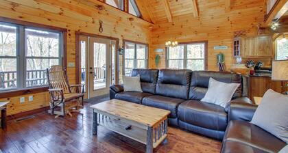 'serenity Now' Cabin w/ Fire Pit + Game Room!