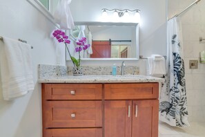 Apartment (0 Bedroom) | Interior